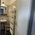 Szarkafeszek 4*