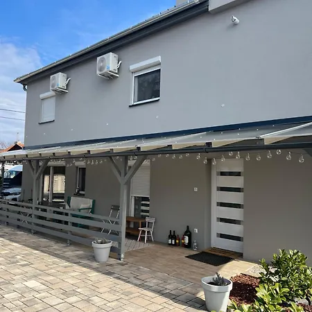 Гостевой дом Szarkafeszek