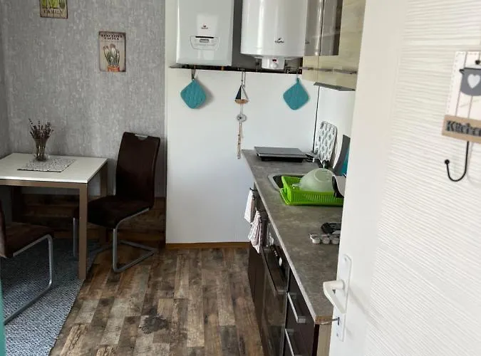 Szarkafeszek 凯斯特海伊