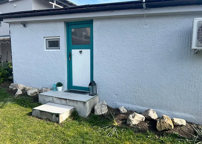 Szarkafeszek קסזטלי